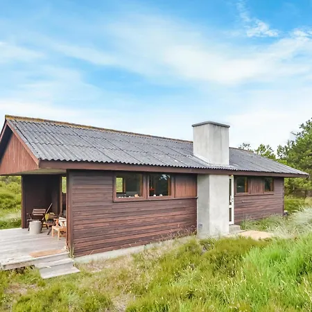 Three-bedroom In * Oksbøl